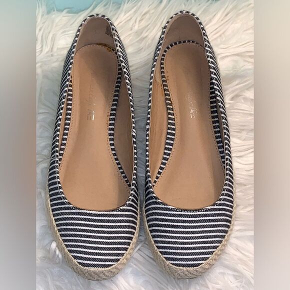 American Eagle Outfitters, Blue & White Stripe Espadrilles 2” Wedges, Size 7 - Picture 3 of 8